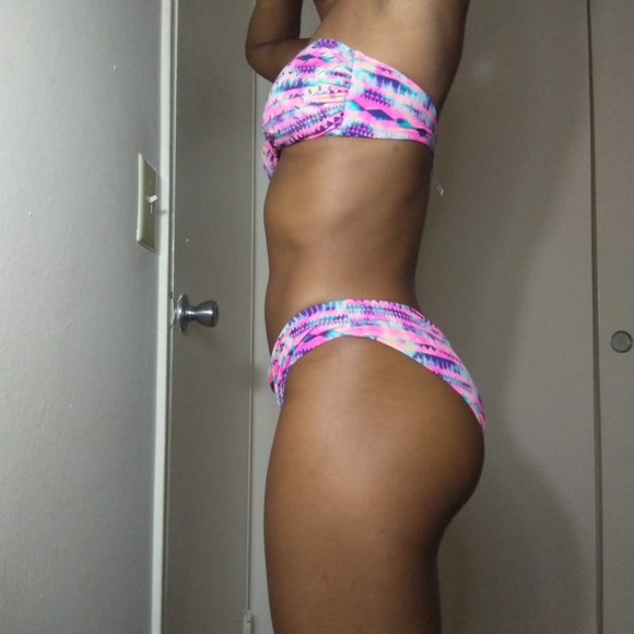 Victoria secret pink tribal printed bikini - Picture 4 of 11